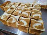 54斤じゃ足りなかった！渦巻きマーブル食パンを半額で