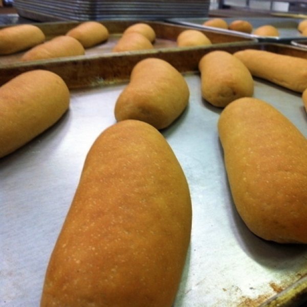 沖縄黒糖コッペパン (4個入り) | アレルギー対応パンのtonton