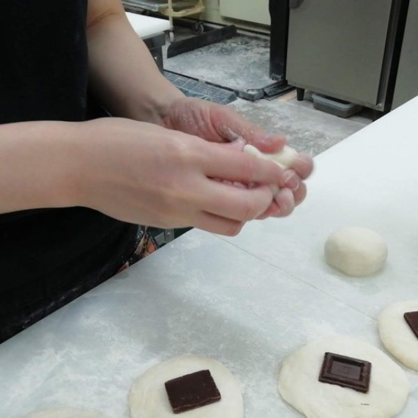 チョコメロンパン | アレルギー対応パンのtonton