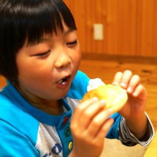 【ミニ】ホイップクリームパン (4個入り) | アレルギー対応パンのtonton