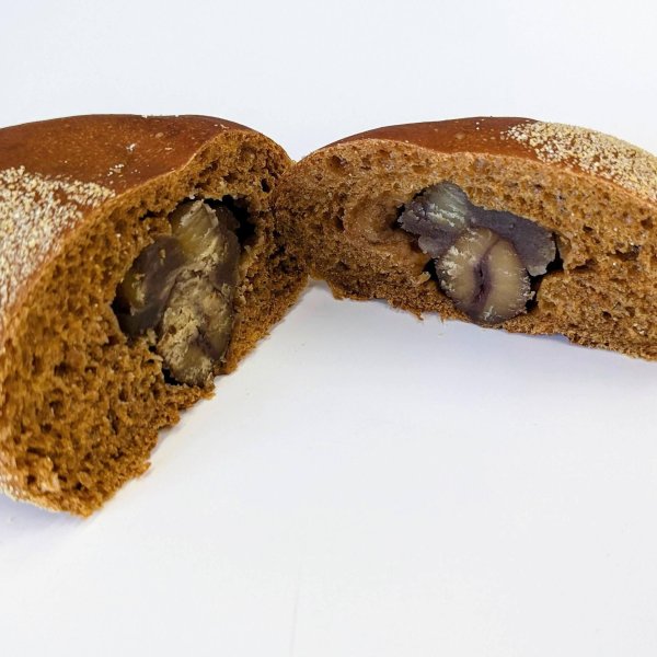 《期間限定》黒糖香る栗あんパン | アレルギー対応パンのtonton