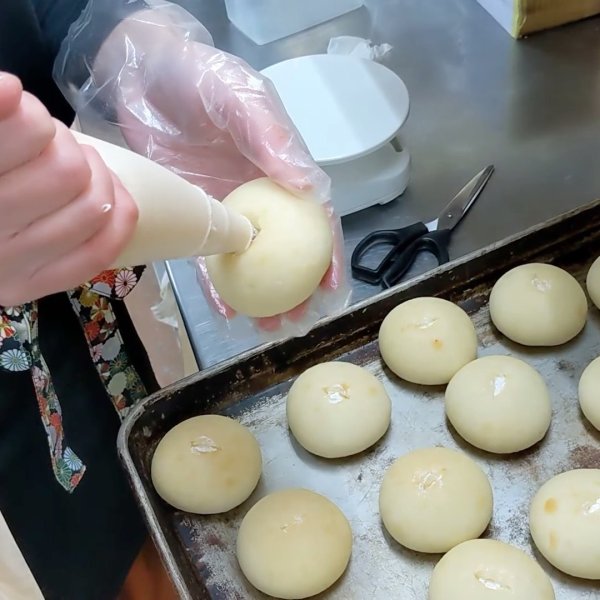 【ミニ】国産いちごとホイップクリームパン (4個入り) | アレルギー対応パンのtonton