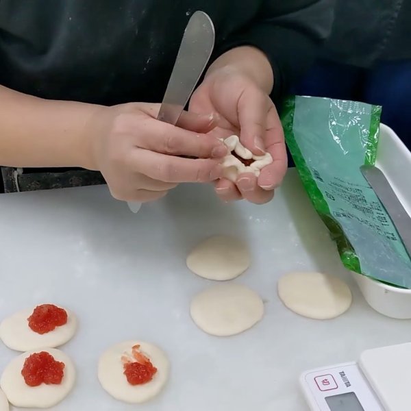 【ミニ】国産いちごとホイップクリームパン (4個入り) | アレルギー対応パンのtonton