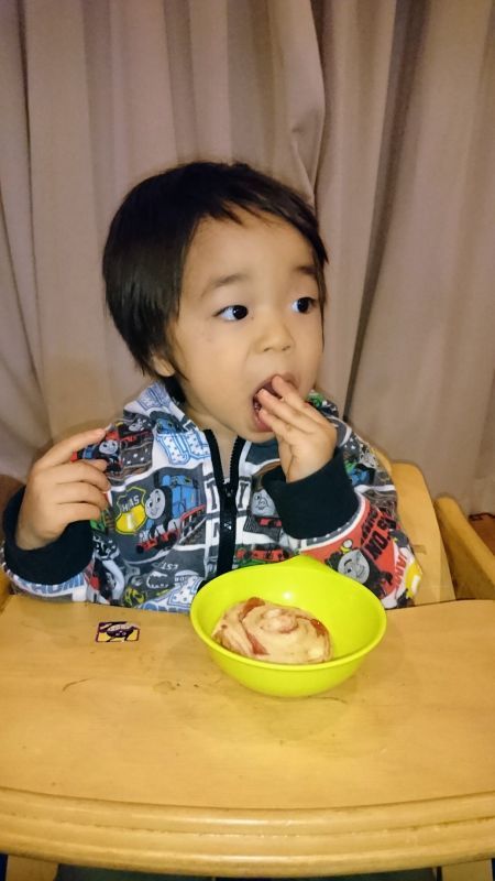 普段少食の息子がこんなにも喜んで食べてるのを見ると私も本当に嬉しくてたまりません