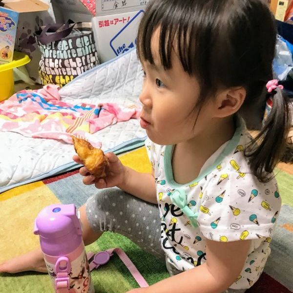 まさかうちの子にクロワッサンを食べさせてあげられるとは・・・