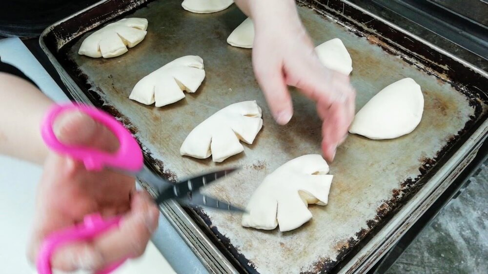 ごま豆腐屋さんに作ってもらった豆乳クリーム。アレルギー対応のパンにしてみたら･･･