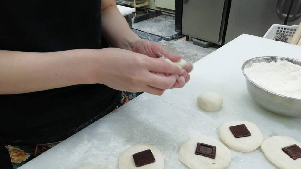 アレルゲンフリーチョコレート使用のパン第二弾！アレルギー対応のチョコメロンパンの試作(*^^*)