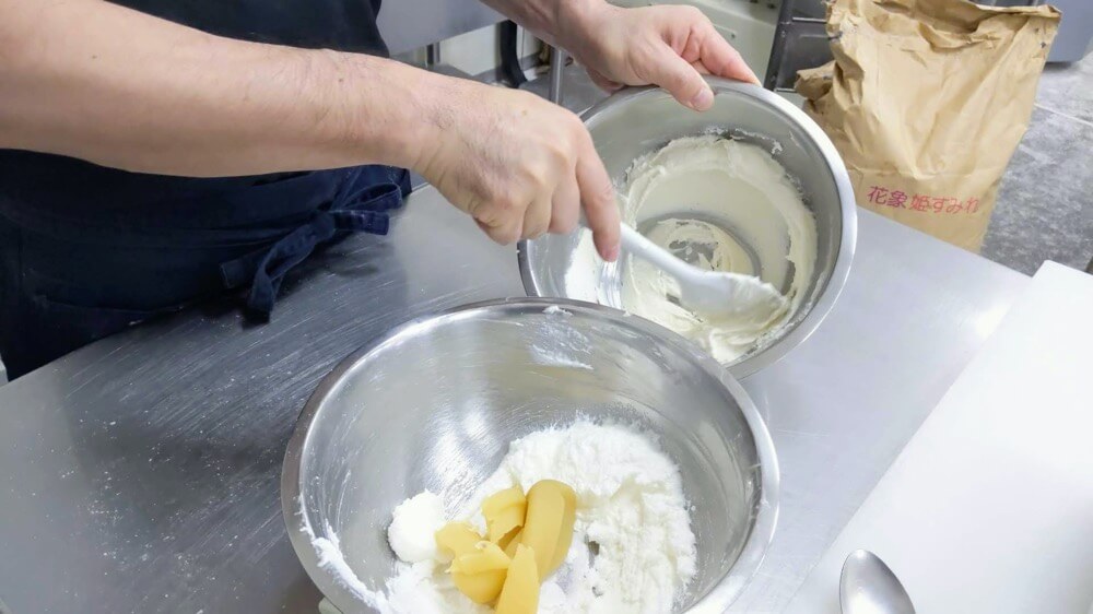 トントンのクッキー第四段が完成。味のないアレルギー対応クッキーです（笑）