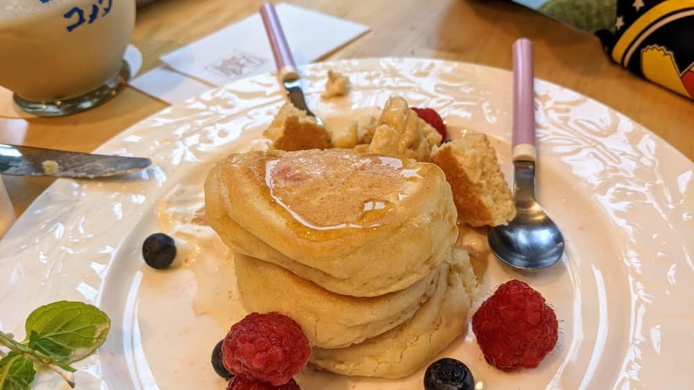 KOMEDA is □でランチ会！みなさんの笑顔がやる気の源です！