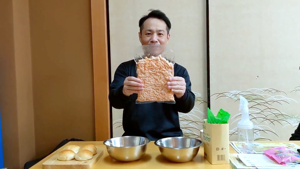 竹勘さんのサーモンフレークを使ったパンの試食会