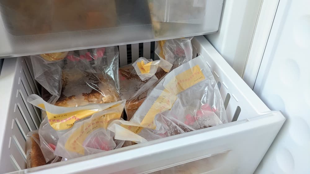 冷凍庫ってスペースに限りがあるので、やりくりが大変→tonton専用冷凍庫！降臨！！ | アレルギー対応パンのtonton