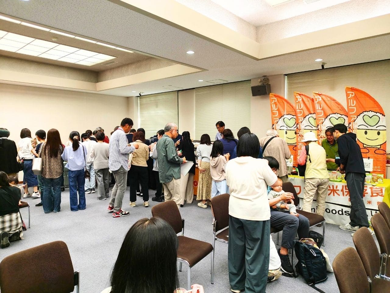 アレルギー配慮食品の試食会と展示会の様子 | アレルギー対応パンのtonton