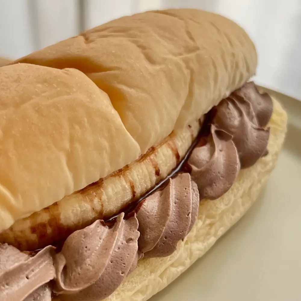 🥖 懐かしの味から最新アレンジまで！コッペパン魅力を再発見 | アレルギー対応パンのtonton