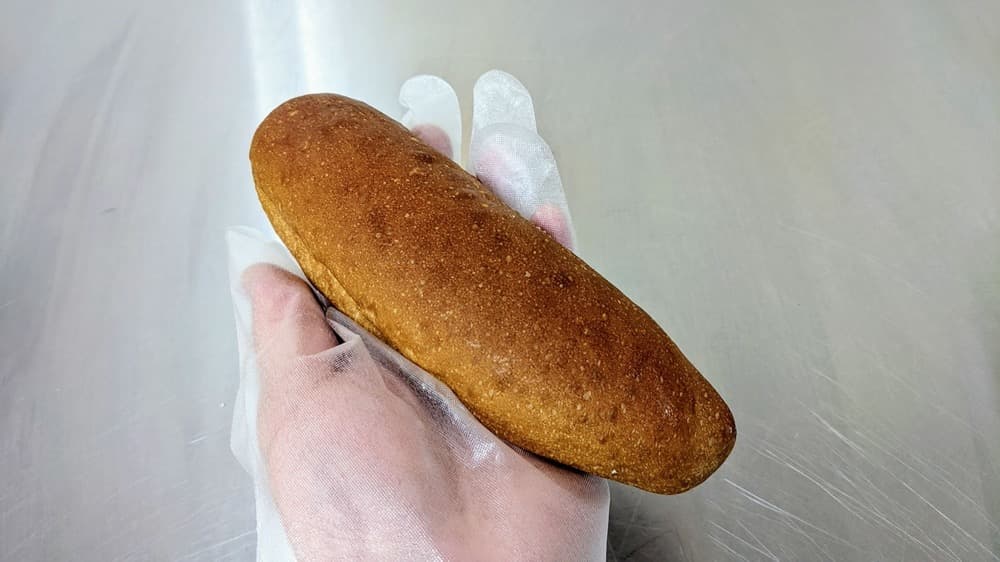 【オーダーパン】ちょっと大きい沖縄黒糖コッペパン (4個入り8袋セット) 