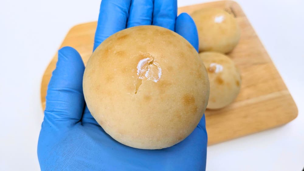 【ミニ】国産いちごとホイップクリームパン (4個入り) | アレルギー対応パンのtonton